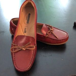 “NEW” Clark’s leather, Soft  Cushion Loafers